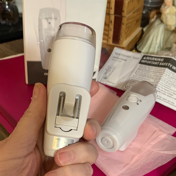 White Induction Multi-Function Emergency Flashlights Two - Picture 3 of 9